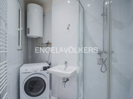 Pronájem bytu, 1+1, 70 m²