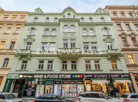 Pronájem kanceláře, 67 m²