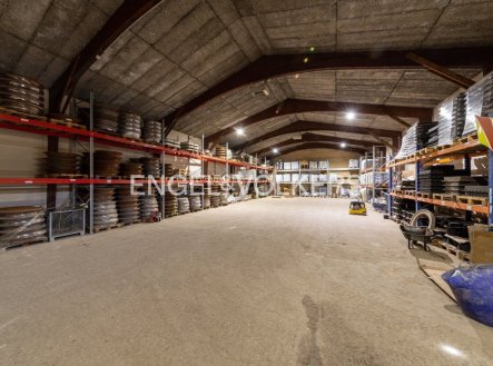 Pronájem komerčního objektu, sklad, 370 m²