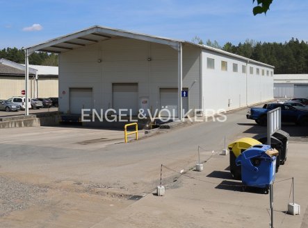 Pronájem komerčního objektu, sklad, 767 m²