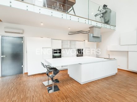Pronájem bytu, 3+kk, 170 m²