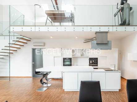 Pronájem bytu, 3+kk, 170 m²