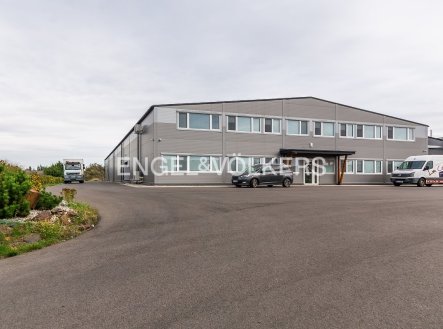 Pronájem komerčního objektu, sklad, 1 890 m²