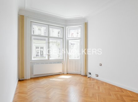 Pronájem bytu, 3+1, 138 m²
