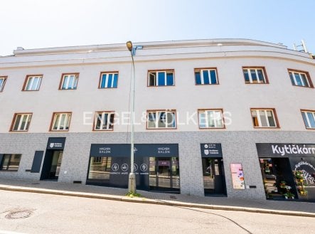 Pronájem obchodní prostory, 87 m²