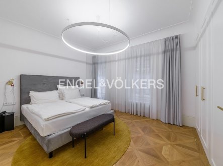 Pronájem bytu, 2+kk, 72 m²