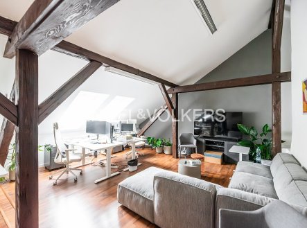 Pronájem kanceláře, 93 m²