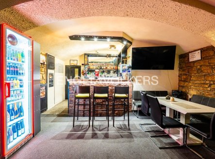 Pronájem restaurace, 200 m²
