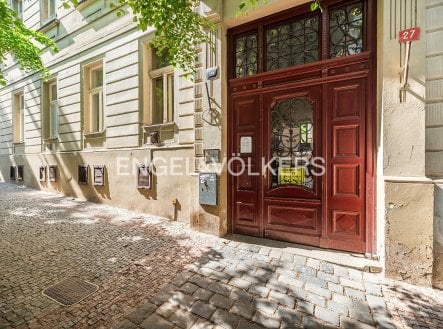 Pronájem obchodní prostory, 155 m²