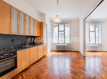 Pronájem bytu, 3+kk, 92 m²