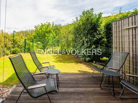 Pronájem domu/vily, 216 m²
