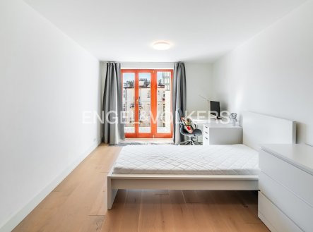 Pronájem bytu, 4+kk, 104 m²