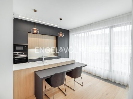 Pronájem bytu, 2+kk, 65 m²