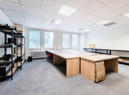Pronájem kanceláře, 110 m²