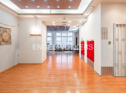 Pronájem kanceláře, 130 m²
