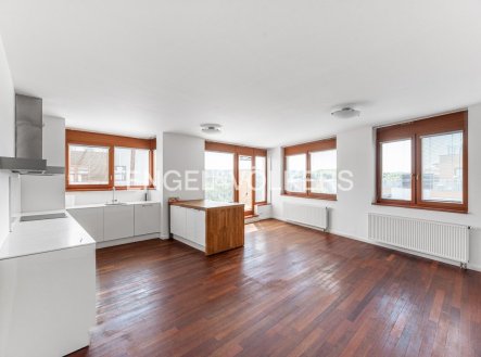 Pronájem bytu, 3+kk, 97 m²