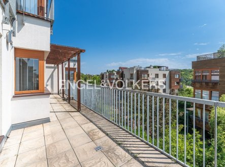 Pronájem bytu, 3+kk, 97 m²