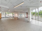 Pronájem obchodní prostory, 291 m²
