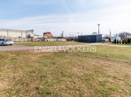 Pronájem pozemku pro komerční výstavbu, 2 593 m²