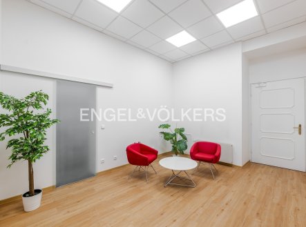 Pronájem kanceláře, 115 m²