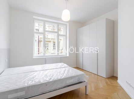 Pronájem bytu, 3+kk, 90 m²
