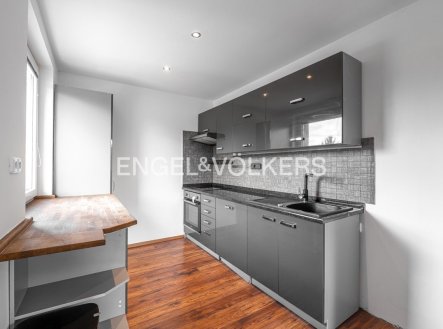 Pronájem bytu, 3+kk, 74 m²