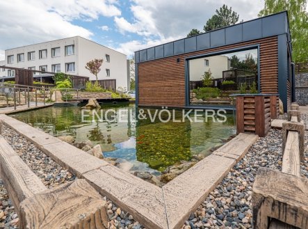 Pronájem bytu, 3+kk, 74 m²