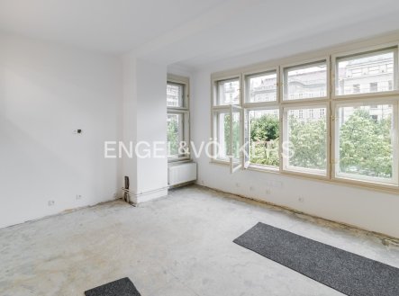 Pronájem kanceláře, 175 m²