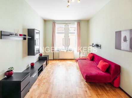 Pronájem bytu, 2+kk, 37 m² obrázek