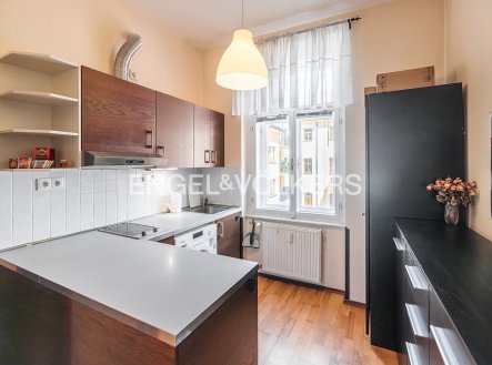 Pronájem bytu, 2+kk, 37 m²