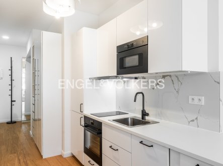 Pronájem bytu, 2+kk, 56 m²