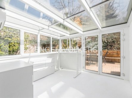 Pronájem kanceláře, 73 m²