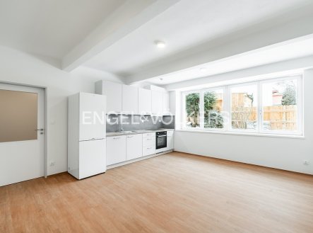 Pronájem bytu, 2+kk, 57 m²