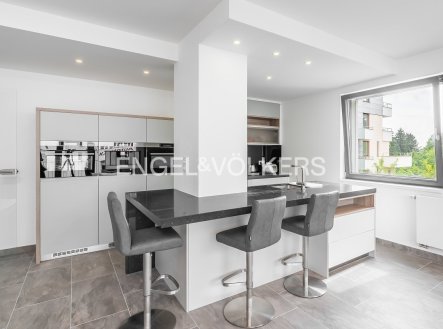 4 | Pronájem bytu, 3+kk, 97 m²