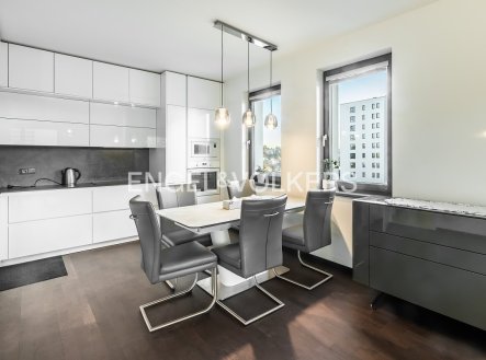 Pronájem bytu, 3+kk, 72 m²