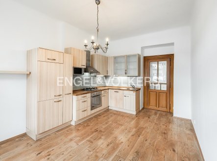 Pronájem bytu, 2+1, 75 m²