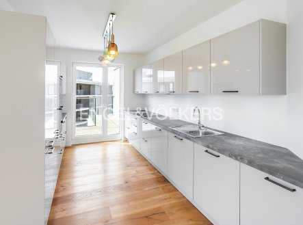 Pronájem bytu, 3+kk, 93 m²