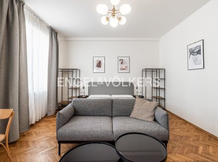 Pronájem bytu, 1+1, 39 m²