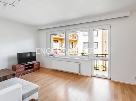 Pronájem bytu, 4+kk, 82 m²