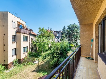Pronájem bytu, 4+kk, 82 m²