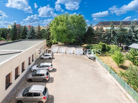 Prodej kanceláře, 873 m²