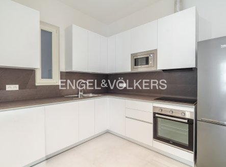 Pronájem bytu, 4+1, 102 m²