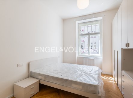 Pronájem bytu, 2+kk, 48 m²