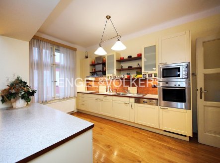Pronájem bytu, 5+kk, 195 m²