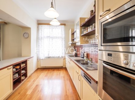 Pronájem bytu, 5+kk, 195 m²