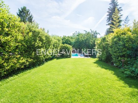 Pronájem domu/vily, 360 m²