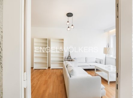 Pronájem bytu, 4+1, 140 m²