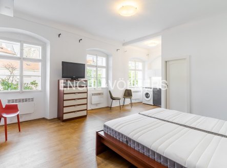 Pronájem bytu, 1+kk, 30 m²