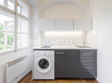 Pronájem bytu, 1+kk, 30 m²