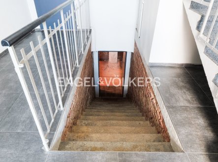 Pronájem komerčního objektu, sklad, 149 m²